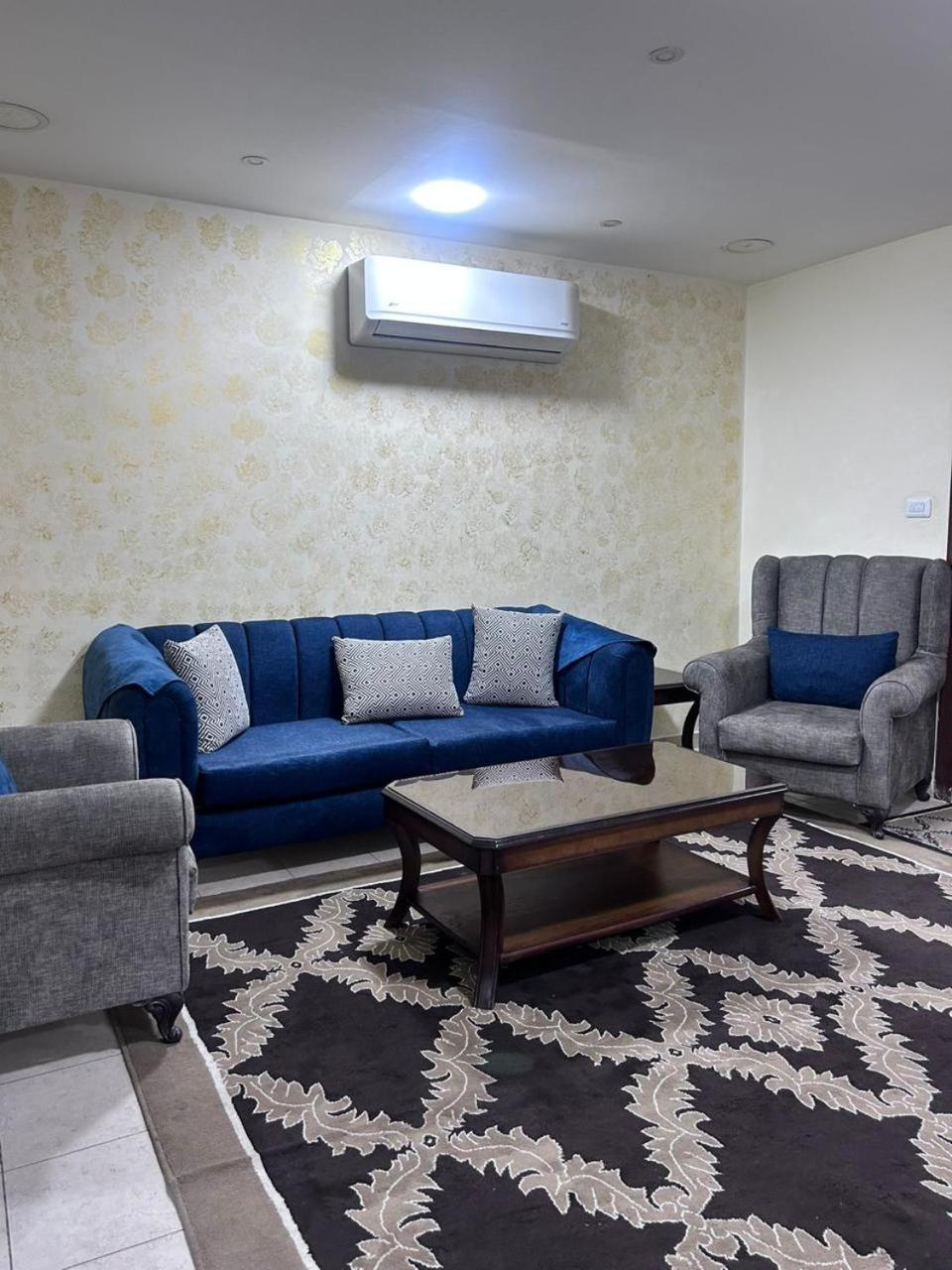 Robou Al Sharq Aparthotel Amman Exterior photo