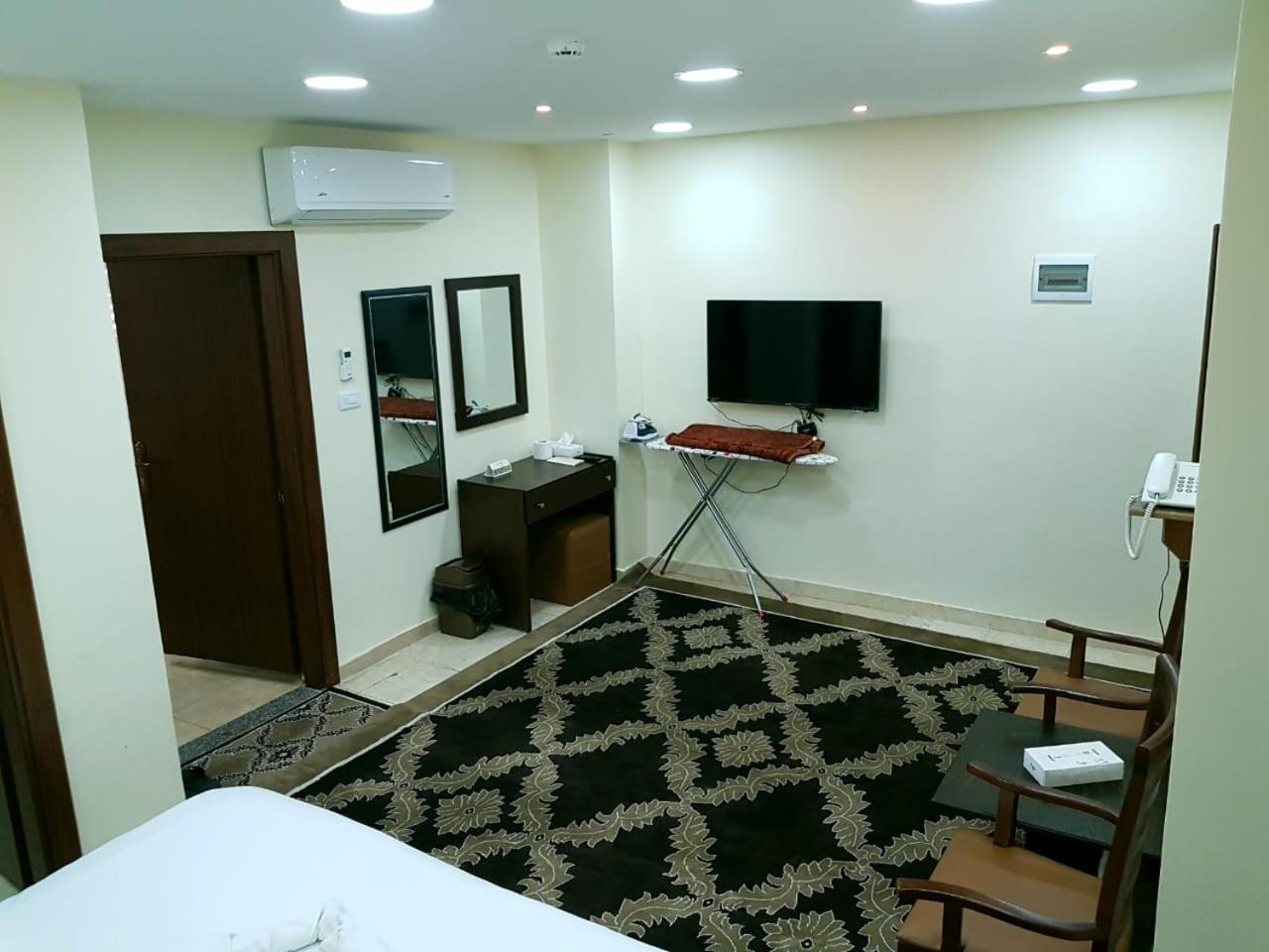 Robou Al Sharq Aparthotel Amman Exterior photo